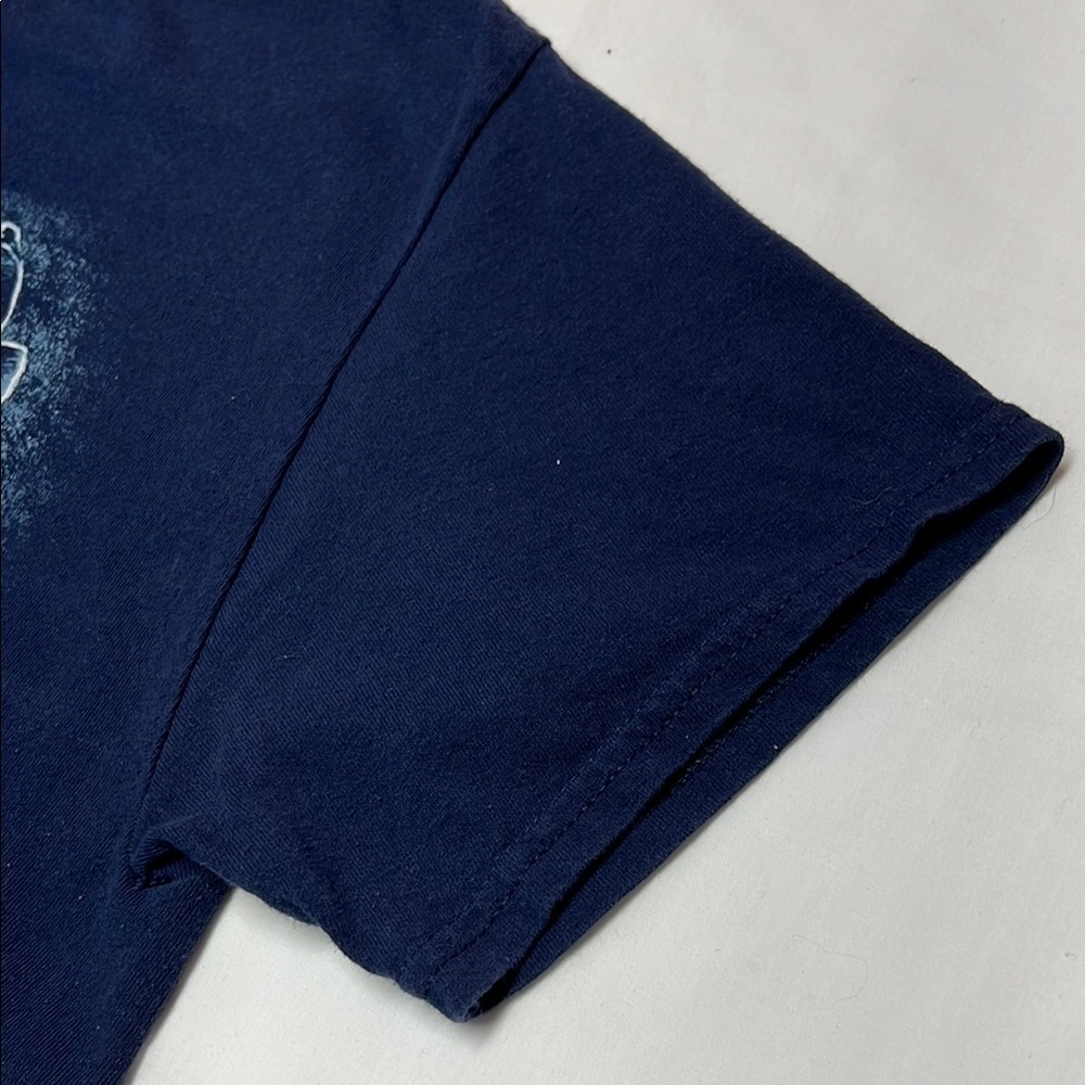 Gildan heavy cotton Wolfpack howl blue size medium short sleeve graphic tee - Picture 8 of 16